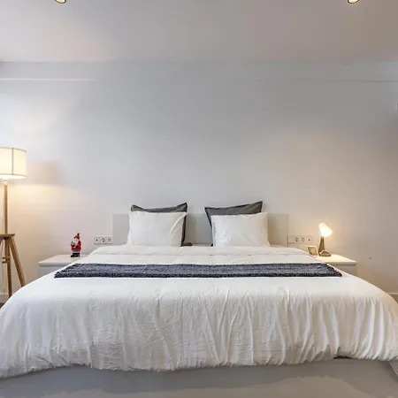 1br Loft With Balcony *